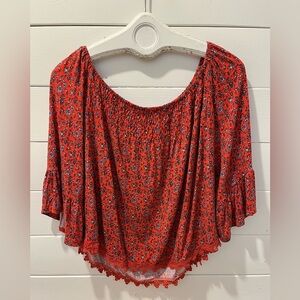 EYESHADOW – Bright red floral boho top, size L.